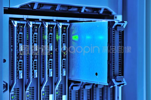 網絡服務器與云計算裝備技術服務 驅動數字未來的核心力量